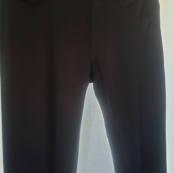 Paige Skinny Jeans. - Picture 3 of 5